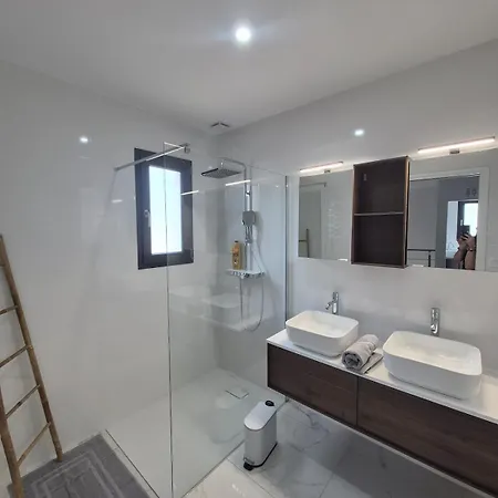 La Signature By Berenice Contemporary With Pool For 6 Guests Villa Canet (Herault)