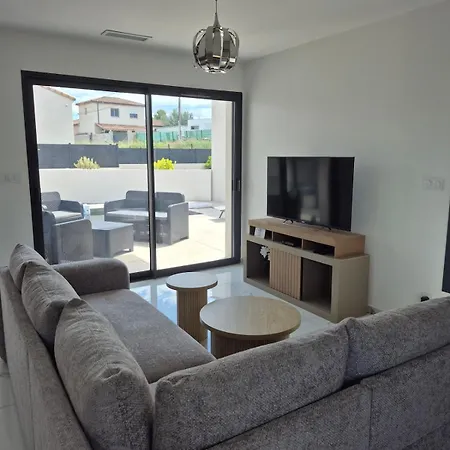 La Signature By Berenice Contemporary With Pool For 6 Guests Villa Canet (Herault)