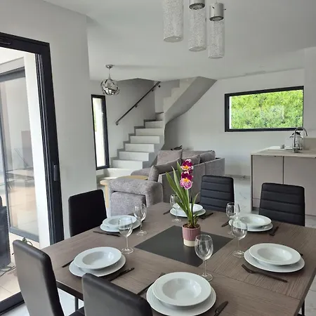 Villa La Signature By Berenice Contemporary With Pool For 6 Guests *