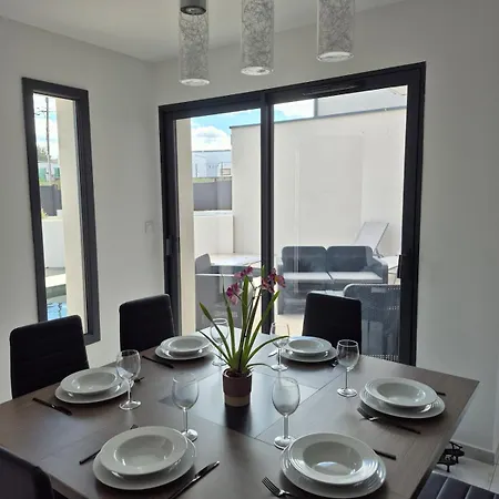 La Signature By Berenice Contemporary With Pool For 6 Guests Villa Canet (Herault)