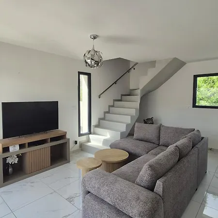 La Signature By Berenice Contemporary With Pool For 6 Guests Villa