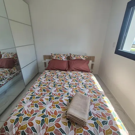 Villa La Signature By Berenice Contemporary With Pool For 6 Guests Canet (Herault)