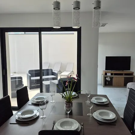La Signature By Berenice Contemporary With Pool For 6 Guests Villa Canet (Herault)